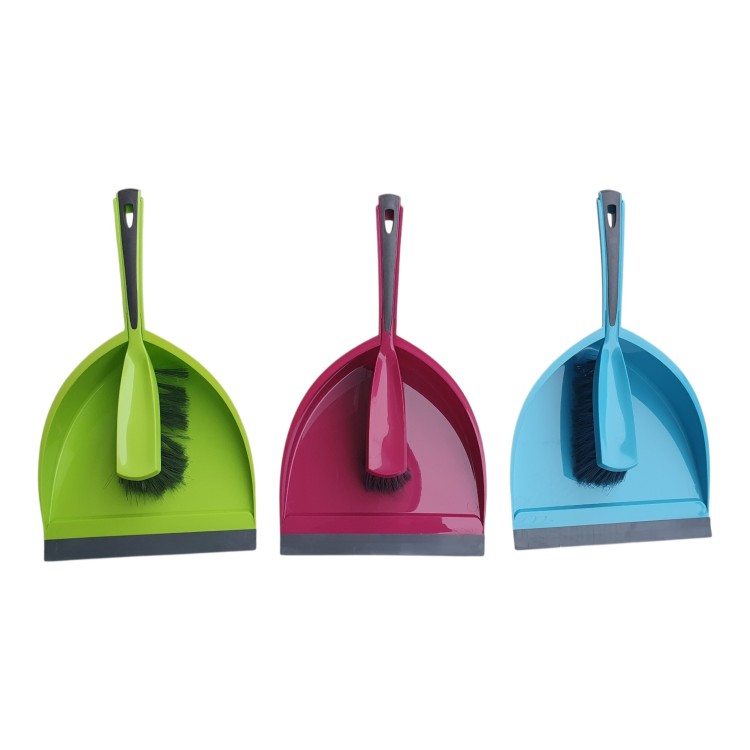 zmiotka palstikowa z szufelką.jpg